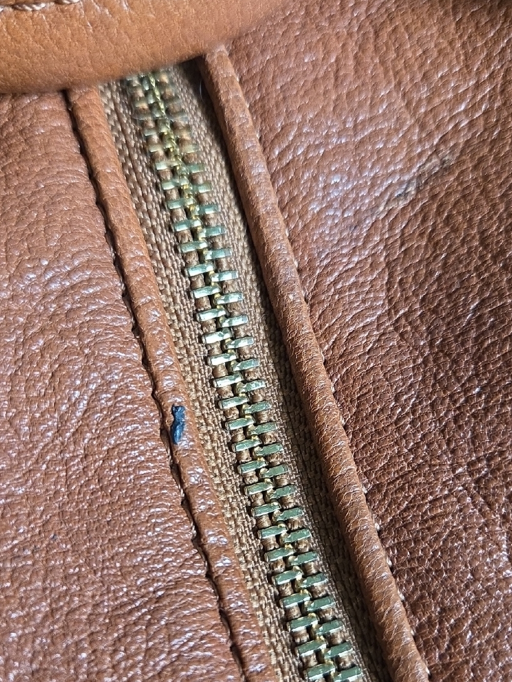 Michael Kors Kingsbury Leather Tote - Picture 13 of 16